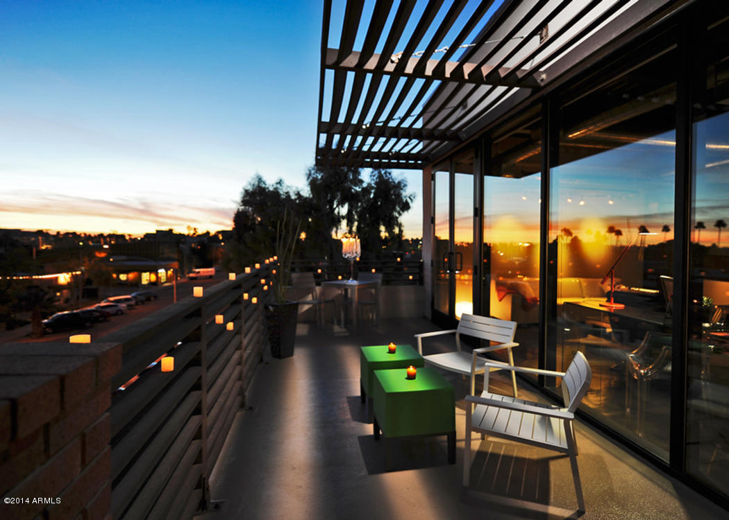Balcony 4020 lofts
