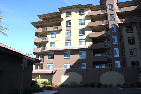 Building2 kierland landmark condos