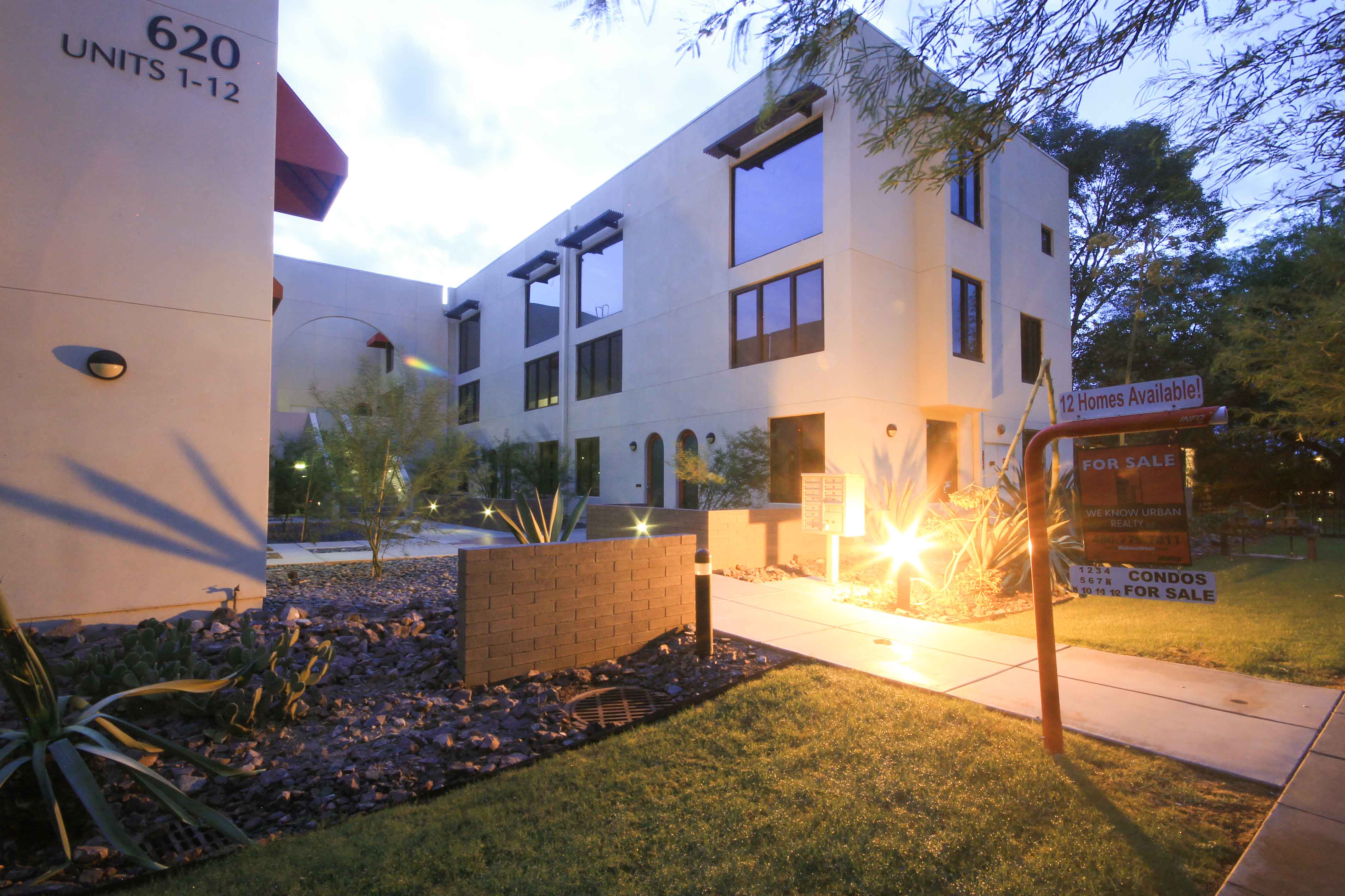 1 metro 12 condominiums 75